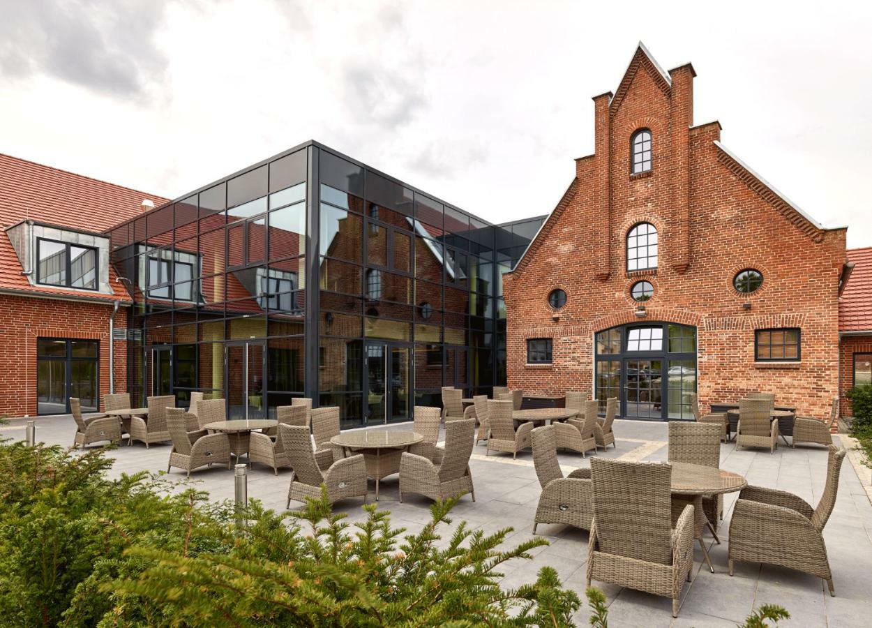 Farmer Hotel Basedow Basedow (Mecklenburg-Vorpommern) Exterior foto